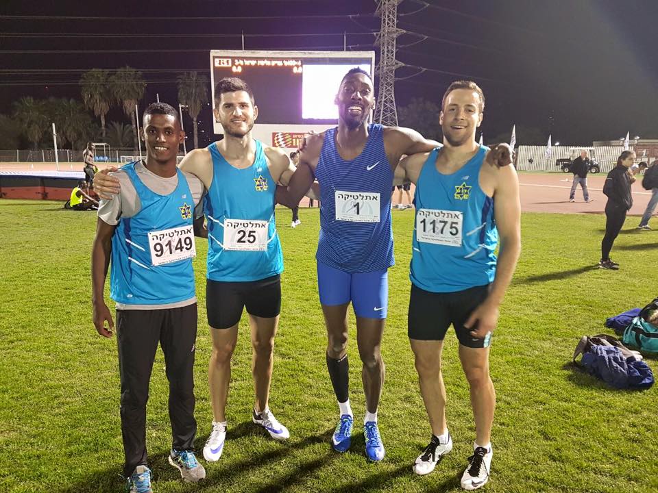 רביעיית השליחים 4 כפול 400 של מכבי ת